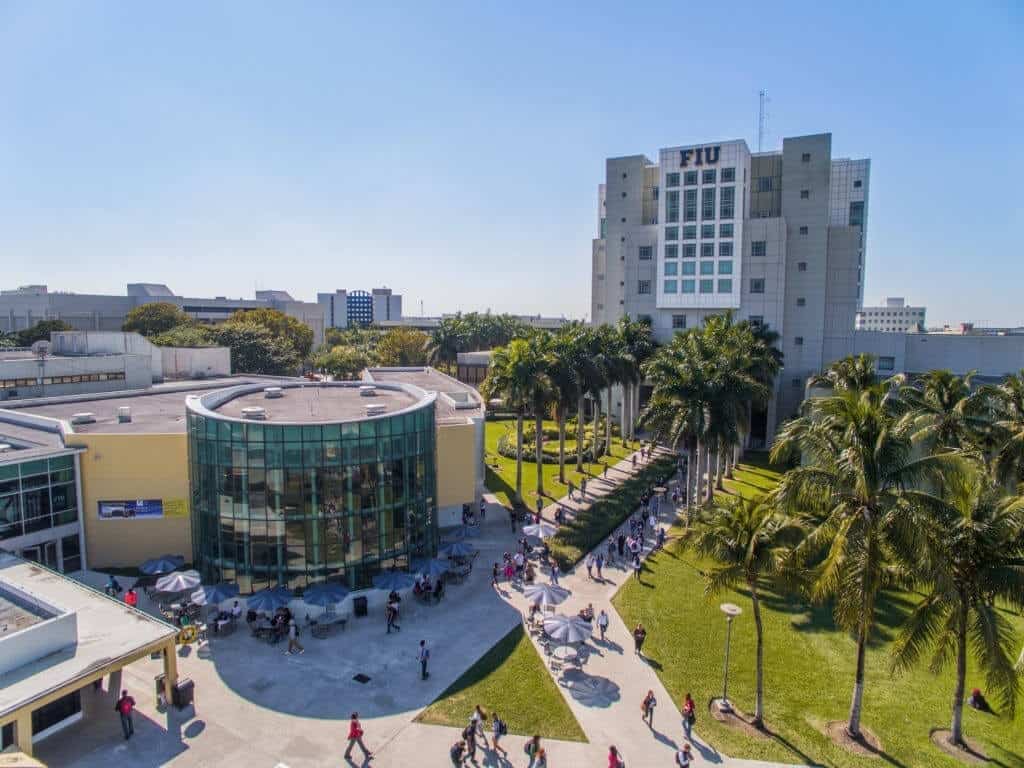 Top 10 đại học có nhiều sinh viên nhất nước Mỹ