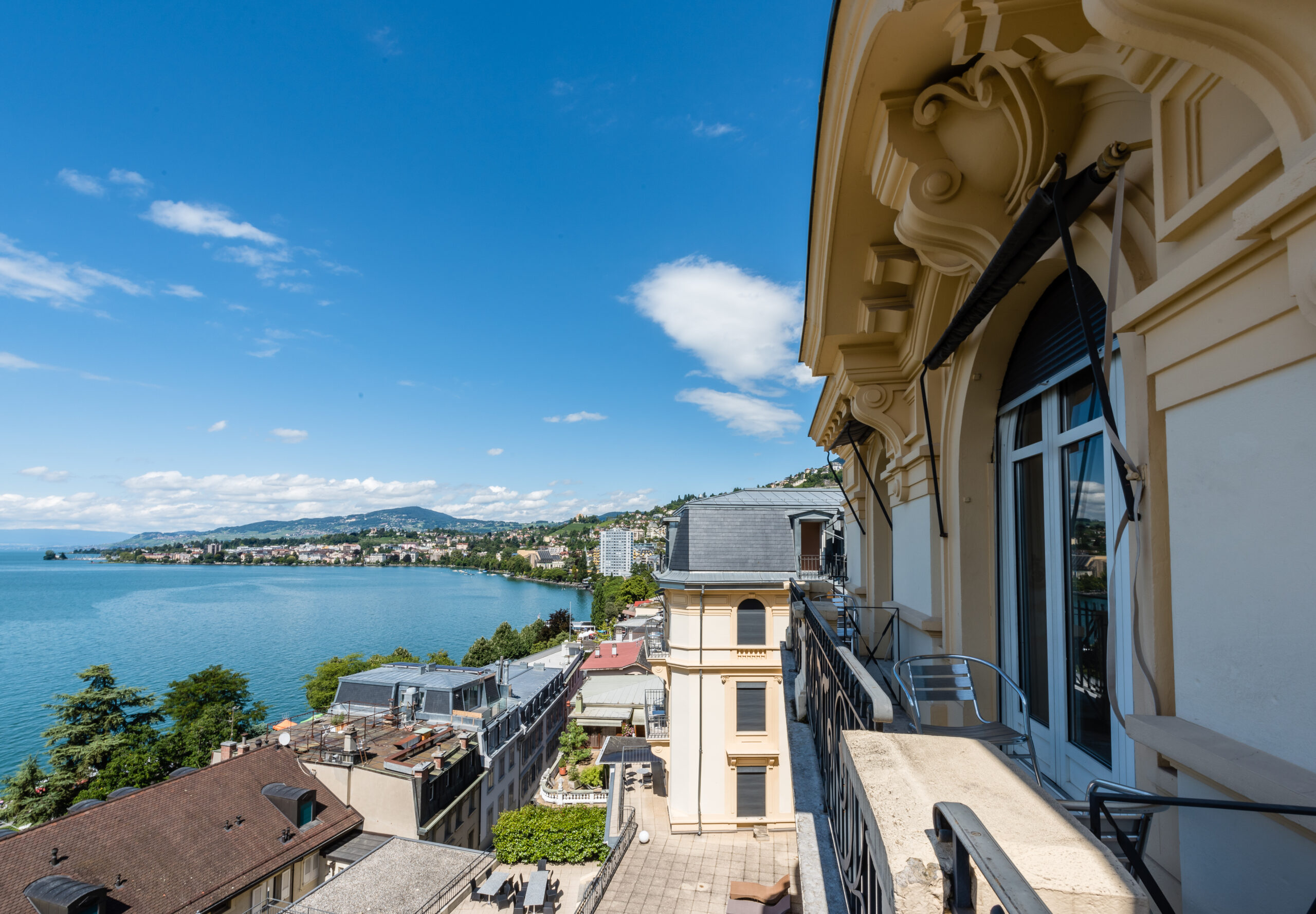 HOTEL INSTITUTE MONTREUX (HIM)